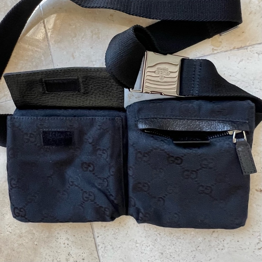 Gucci Black Logo Fabric Fanny Pack Belt Bag with Leather Details & Pockets - Picture 8 of 14